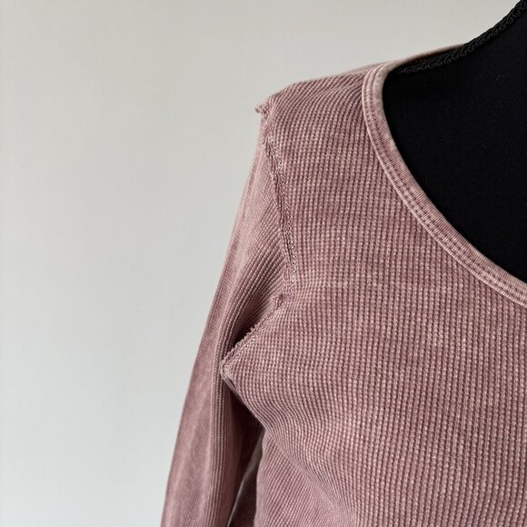 BKE Long Sleeve Embroidered Cuffs Thermal Top L Boho Elena Gilbert Bella Swan - Picture 8 of 15